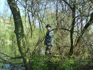 Der zweitplazierte Rudi Schönberger auf der Suche nach dem großen Fischen.