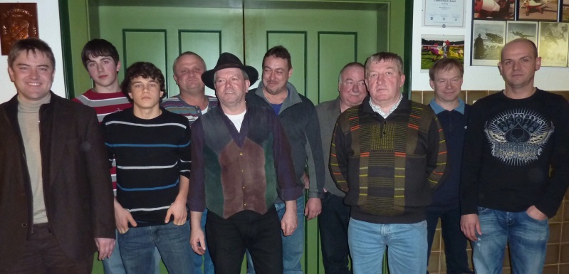 Vorstand Alois Weißthanner, Altfischer-Vereinsmeister Matthias Christl und Jungfischer Vereinsmeister Stefan Buchinger (von links nach rechts).